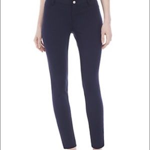 Crown & Ivy Skinny Black pants sz 4 short NWT